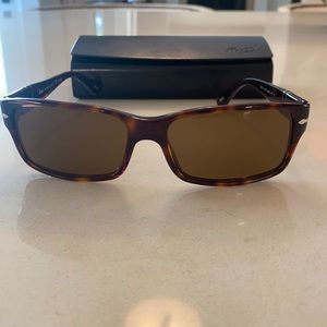 persol p03210s